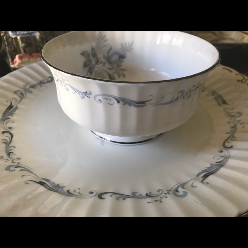 Antique Paragon Fine Bone China - Picture 2 of 4